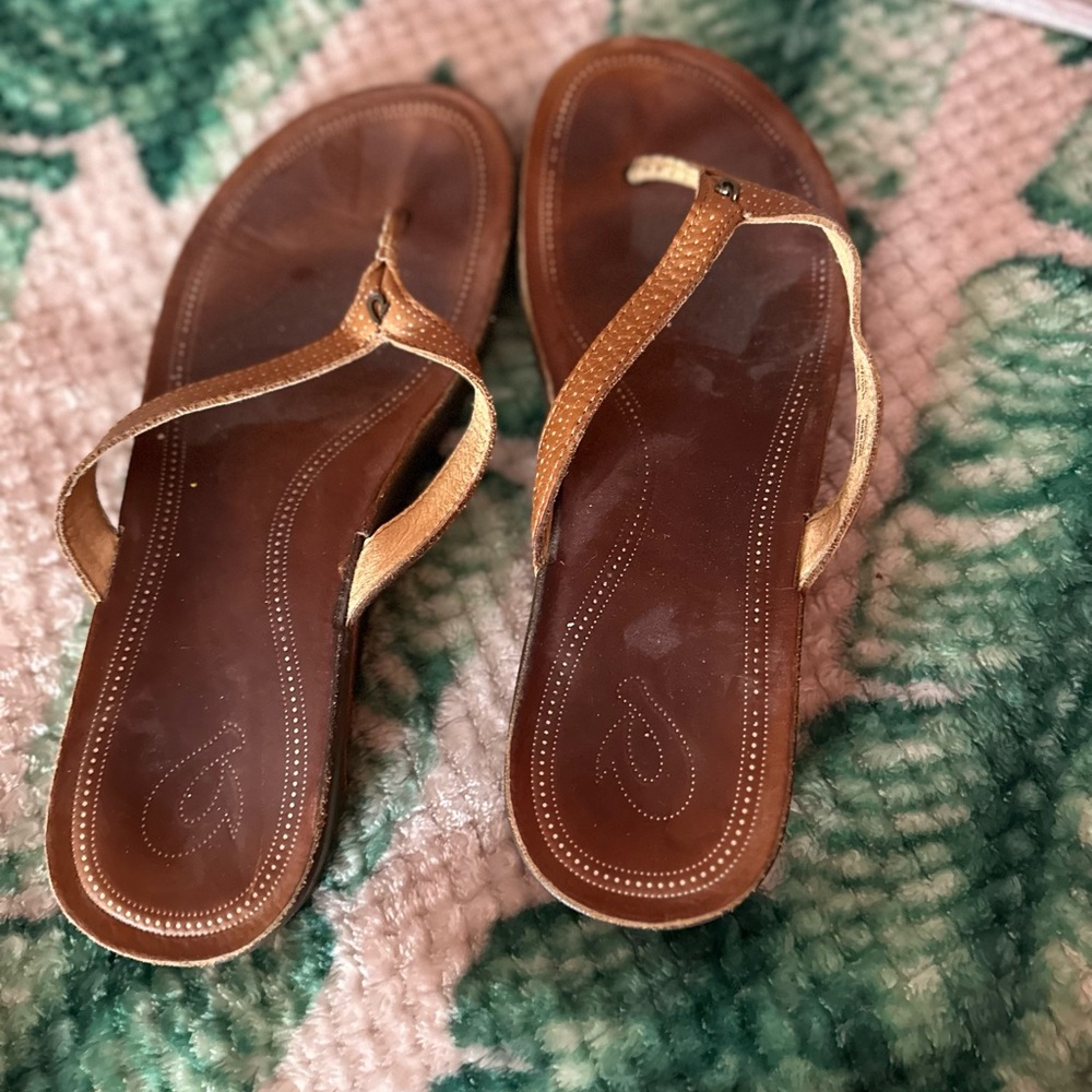Olukai wedges